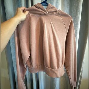 Mauve cropped hoodie